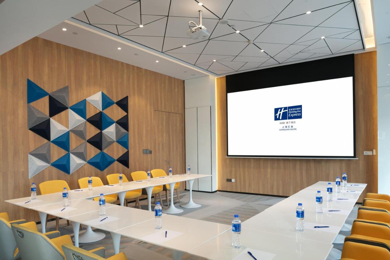 Holiday Inn Express Shanghai Huijin By Ihg Ngoại thất bức ảnh