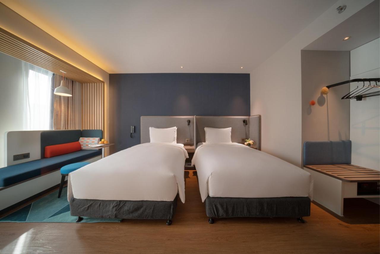 Holiday Inn Express Shanghai Huijin By Ihg Ngoại thất bức ảnh